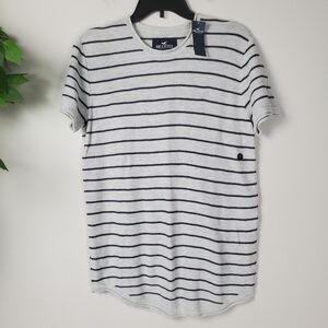 NEW Hollister Men's Cream White and Navy Striped Knit Shirt Size Small